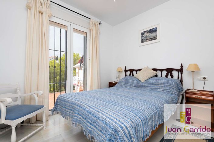 Image No.16-5 Bed Property for sale
