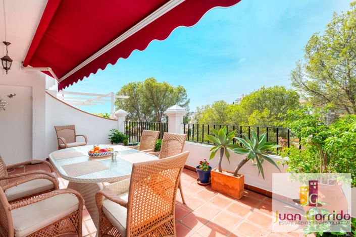 Image No.2-5 Bed Property for sale