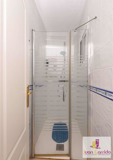 Image No.24-5 Bed Property for sale