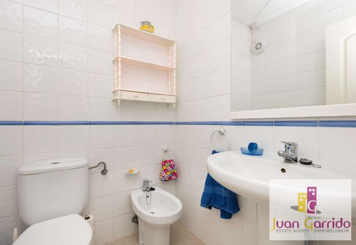 Image No.26-5 Bed Property for sale