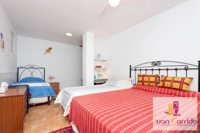 Image No.35-5 Bed Property for sale