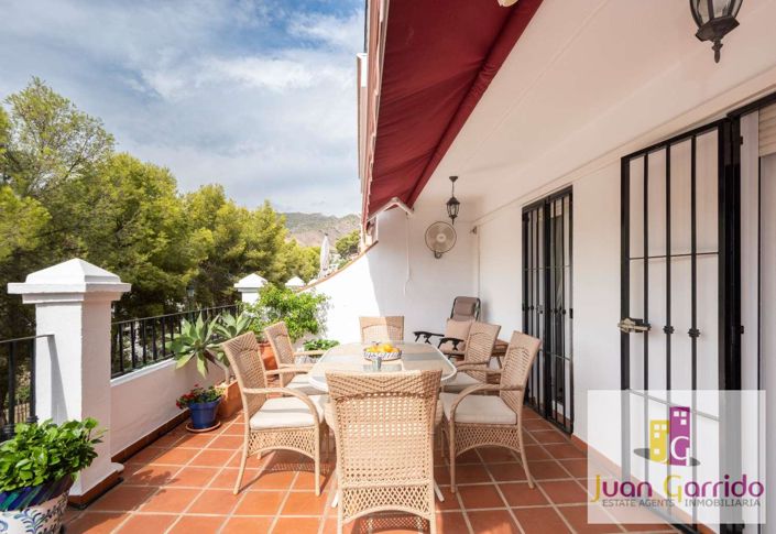 Image No.4-5 Bed Property for sale