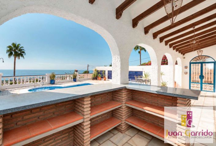 Image No.13-4 Bed Villa for sale