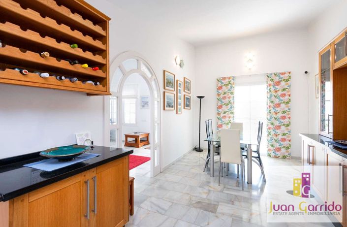 Image No.25-4 Bed Villa for sale