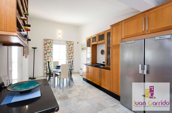 Image No.26-4 Bed Villa for sale