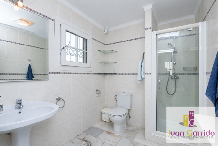 Image No.37-4 Bed Villa for sale