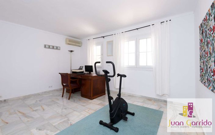 Image No.43-4 Bed Villa for sale