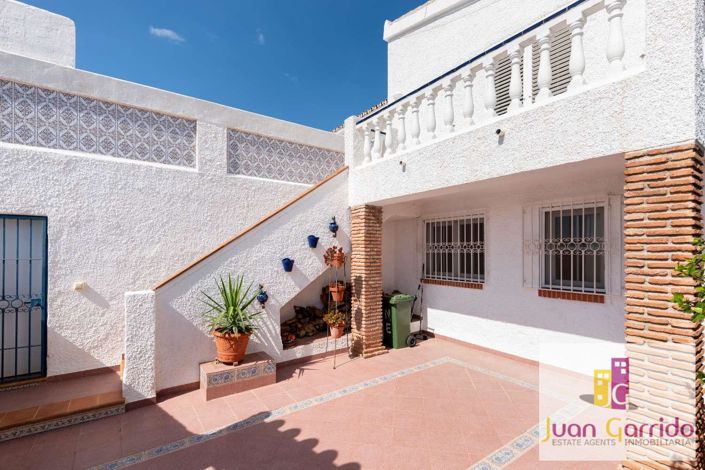Image No.48-4 Bed Villa for sale
