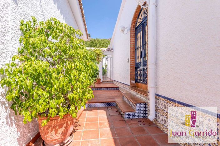 Image No.50-4 Bed Villa for sale