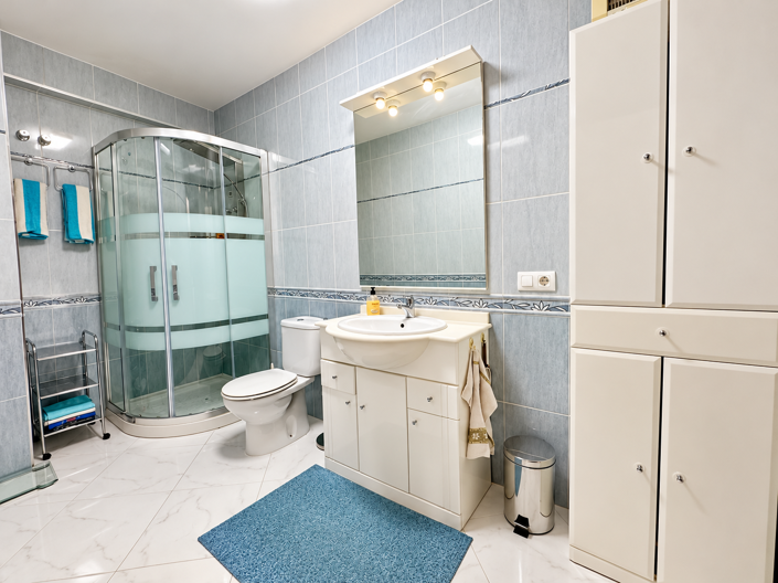 Image No.12-2 Bed Apartment for sale