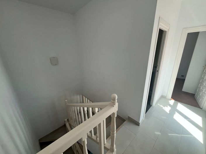 Image No.19-3 Bed Property for sale