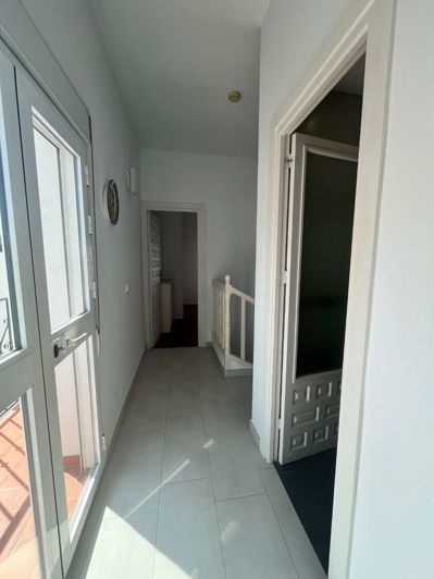 Image No.22-3 Bed Property for sale