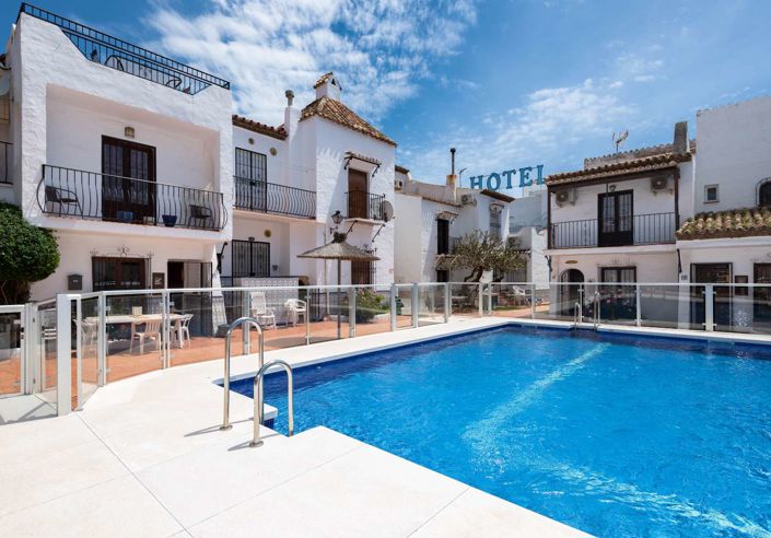 Image No.30-3 Bed Property for sale