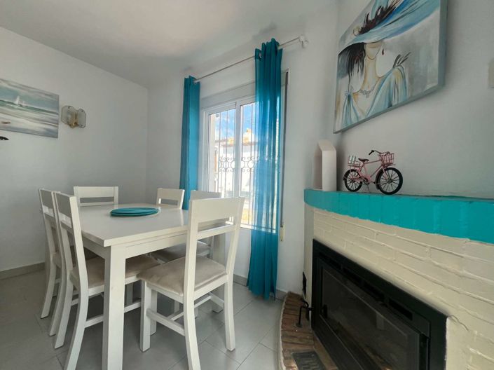Image No.4-3 Bed Property for sale
