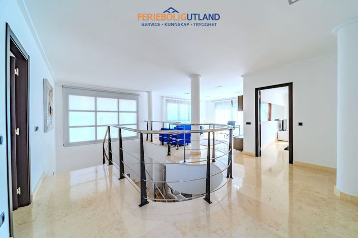 Image No.19-Villa de 5 chambres à vendre à Cabo Roig