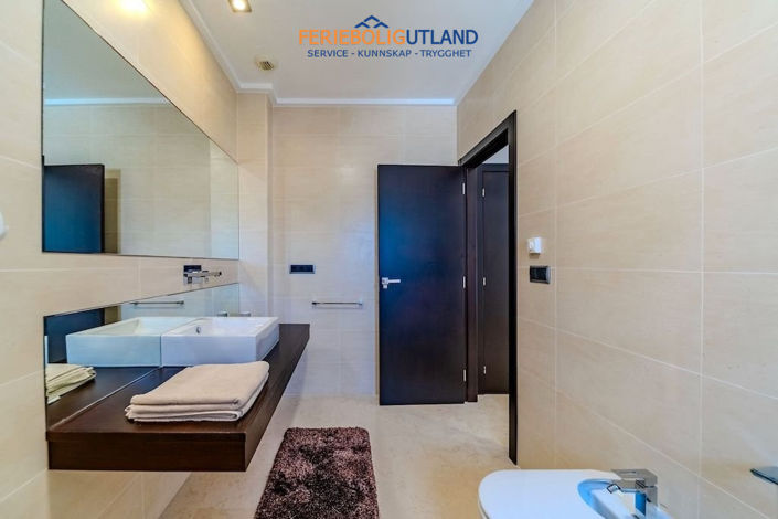 Image No.23-Villa de 5 chambres à vendre à Cabo Roig