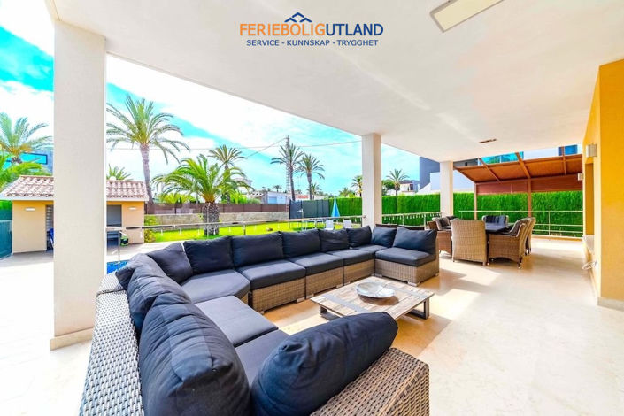 Image No.4-Villa de 5 chambres à vendre à Cabo Roig