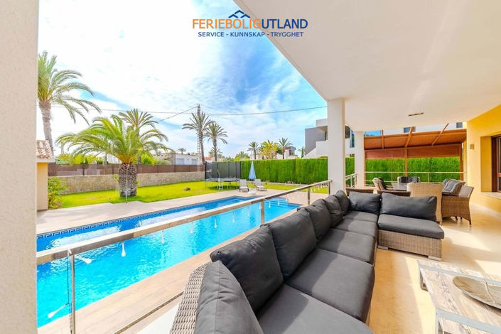 Image No.5-Villa de 5 chambres à vendre à Cabo Roig