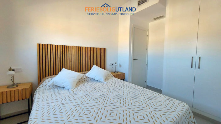 Image No.17-3 Bed Apartment for sale