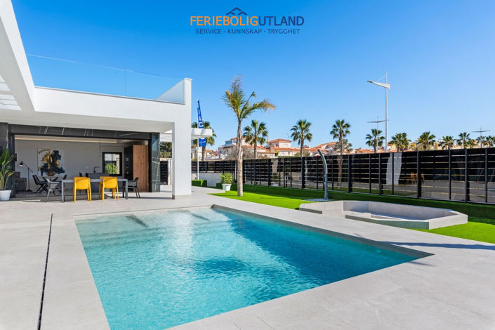 Image No.30-4 Bed Villa for sale