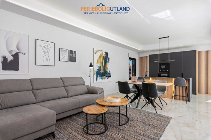 Image No.40-4 Bed Villa for sale