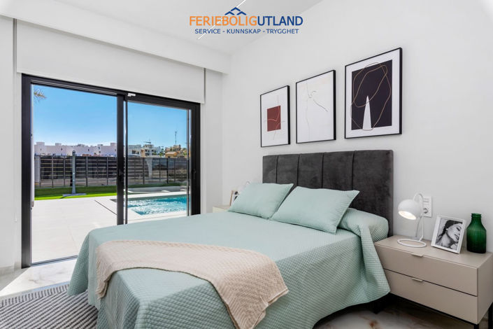 Image No.43-4 Bed Villa for sale