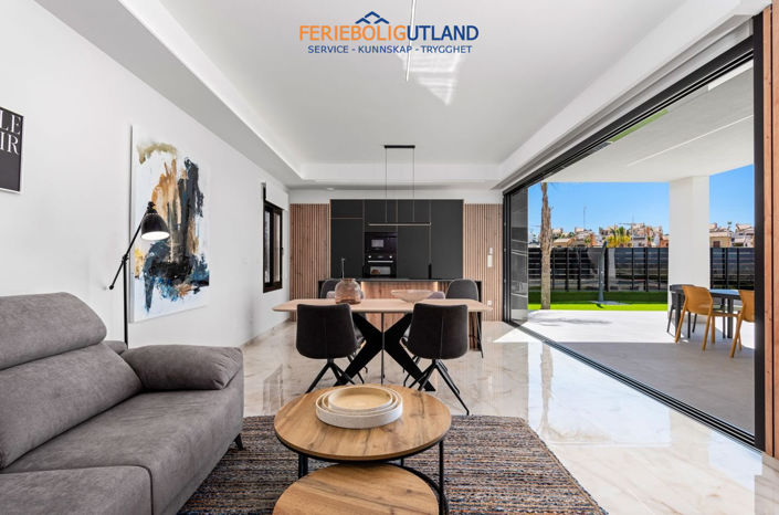 Image No.5-4 Bed Villa for sale