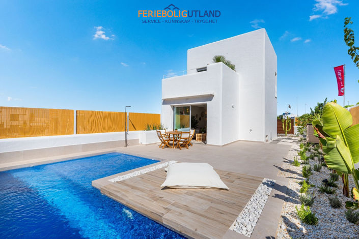 Image No.1-3 Bed Villa for sale