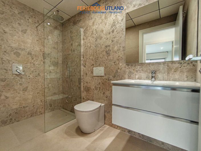 Image No.8-3 Bed Villa for sale