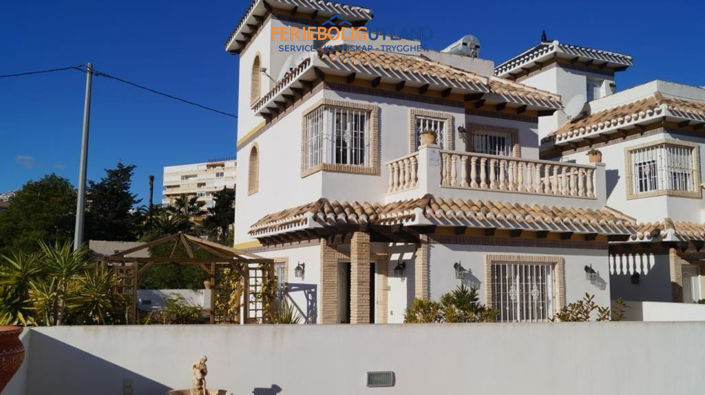 Image No.1-3 Bed Villa for sale