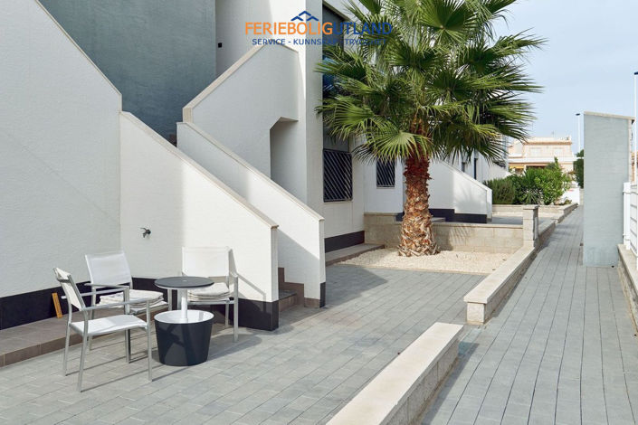 Image No.19-2 Bed Apartment for sale