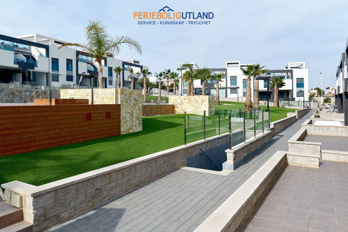 Image No.29-2 Bed Apartment for sale