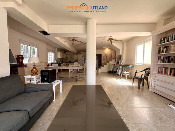 Image No.12-Villa de 5 chambres à vendre à La Zenia