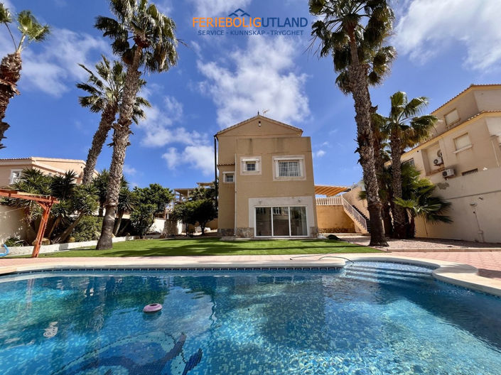 Image No.27-Villa de 5 chambres à vendre à La Zenia