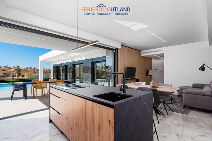 Image No.28-Villa de 3 chambres à vendre à Alicante