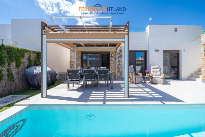 Image No.1-Villa de 3 chambres à vendre à Cabo Roig