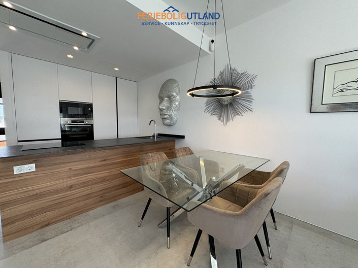 Image No.25-2 Bed Apartment for sale