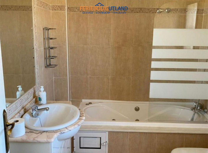 Image No.14-3 Bed Villa for sale