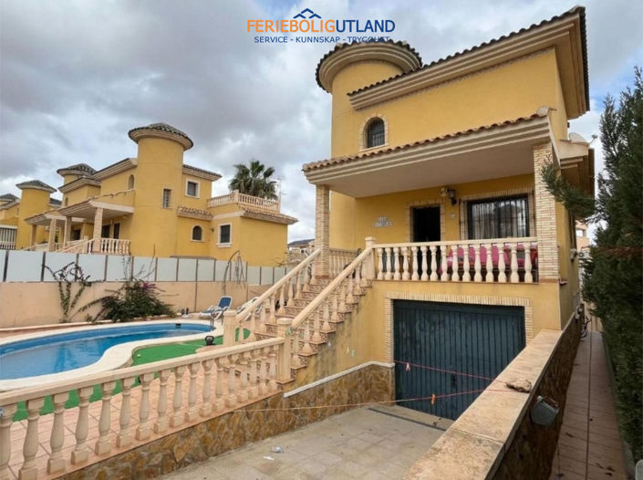 Image No.2-3 Bed Villa for sale