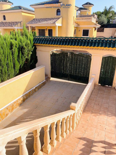 Image No.25-3 Bed Villa for sale