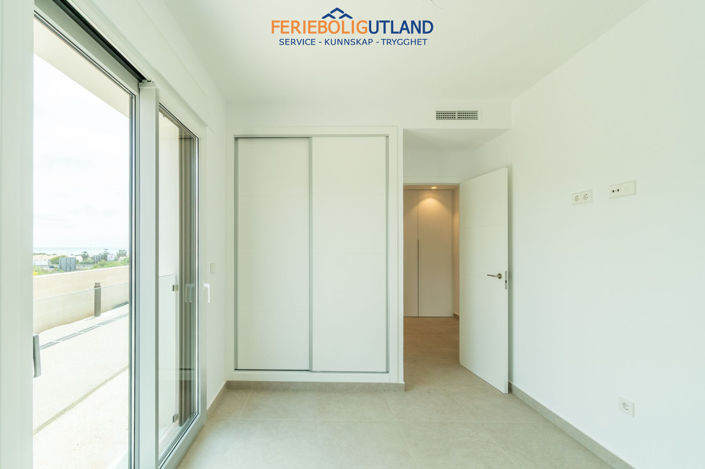 Image No.10-3 Bed Apartment for sale