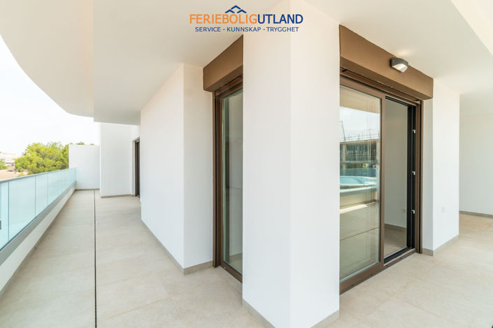 Image No.20-3 Bed Apartment for sale