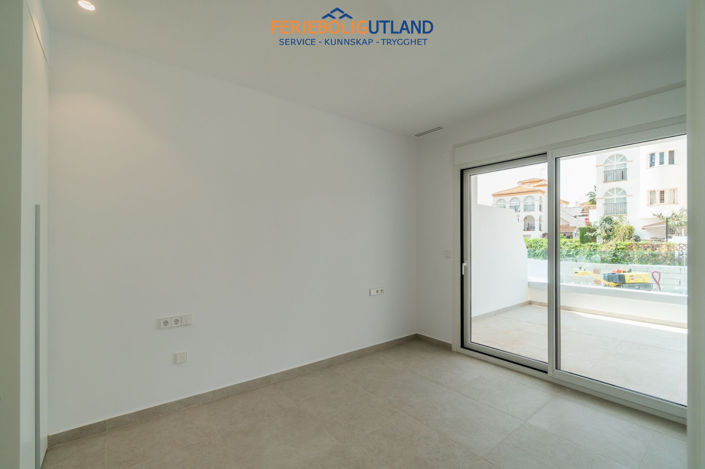 Image No.23-3 Bed Apartment for sale