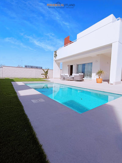 Image No.2-3 Bed Villa for sale