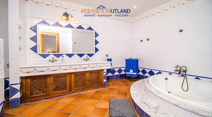 Image No.11-Villa de 4 chambres à vendre à Mil Palmeras