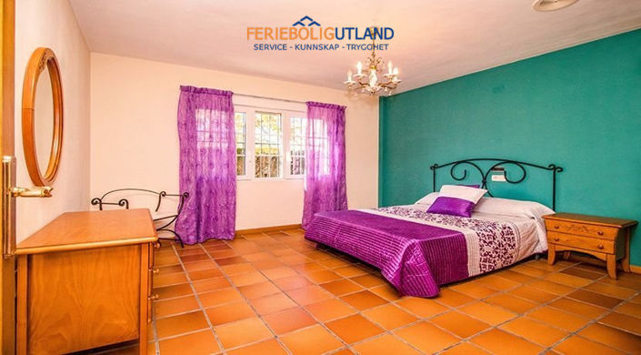 Image No.15-Villa de 4 chambres à vendre à Mil Palmeras