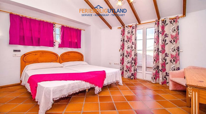 Image No.16-Villa de 4 chambres à vendre à Mil Palmeras