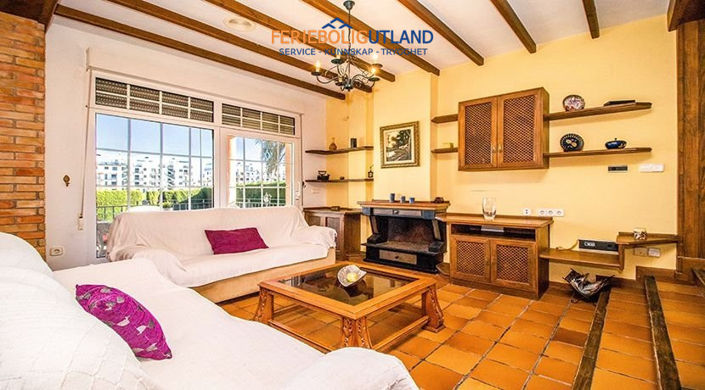 Image No.19-Villa de 4 chambres à vendre à Mil Palmeras