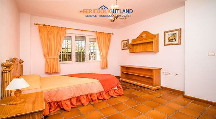 Image No.23-Villa de 4 chambres à vendre à Mil Palmeras