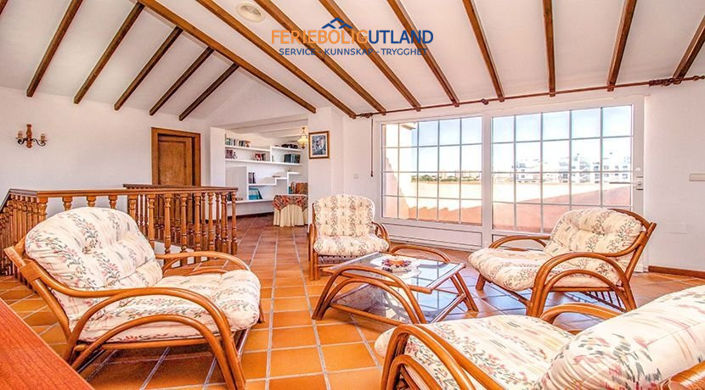 Image No.32-Villa de 4 chambres à vendre à Mil Palmeras